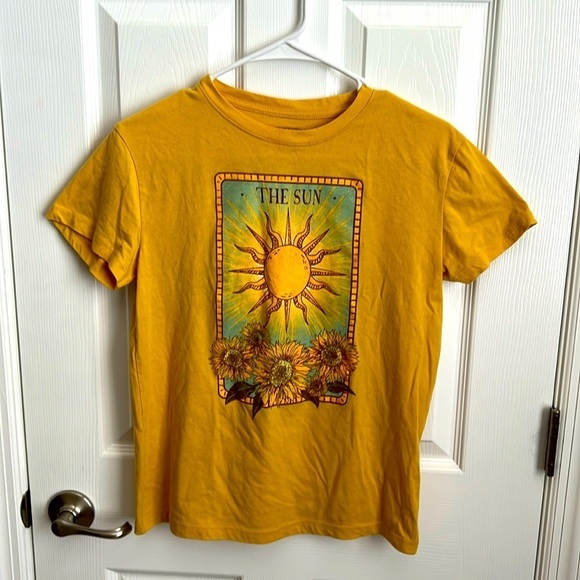 Mighty Fine Sun Graphic Tee Short Sleeve Top Yellow‎ M - Picture 1 of 6